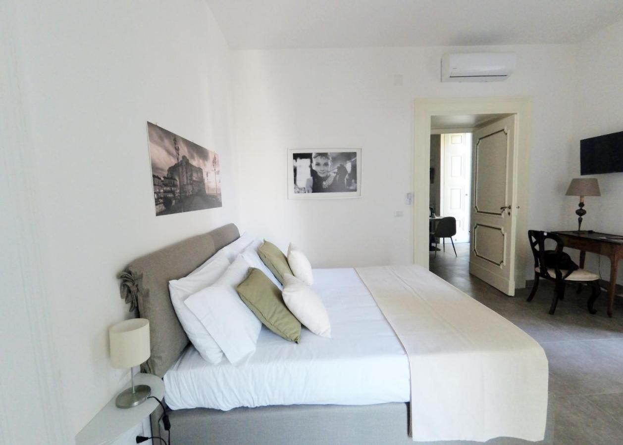 Questo Rinascimento Casa Audrey Naples Exterior photo